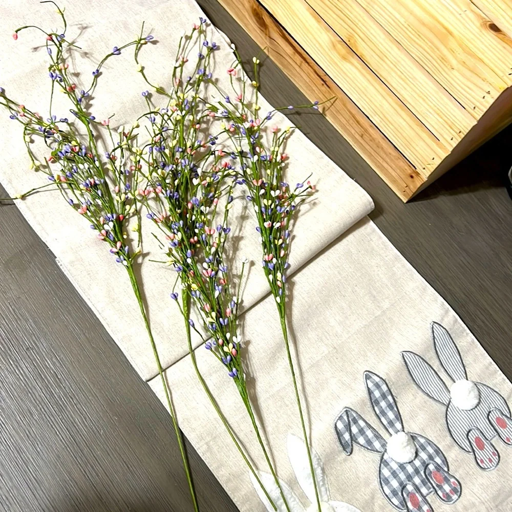Spring floral picks. - Picture 1 of 4